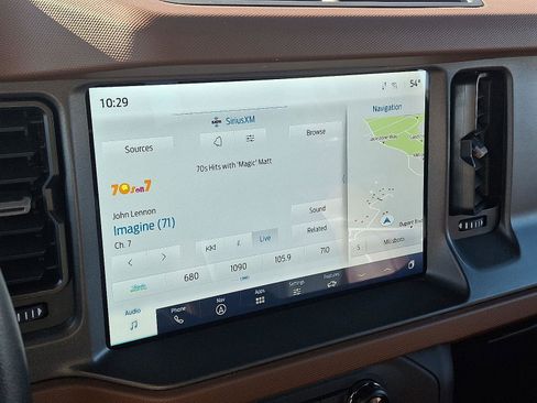 Used 2024 Ford Bronco Outer Banks image 33