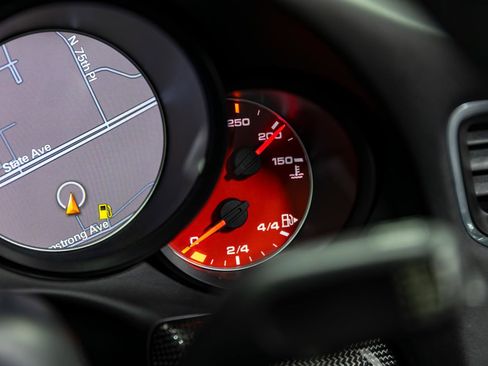 Used 2016 Porsche 911 Turbo image 97