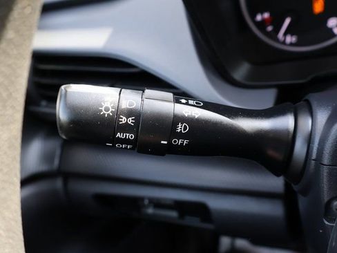 Used 2024 Subaru Crosstrek 2.0i Premium image 33