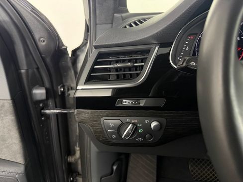 Used 2019 Audi Q7 3.0T Prestige w/ Prestige Package AWD/4WD image 20