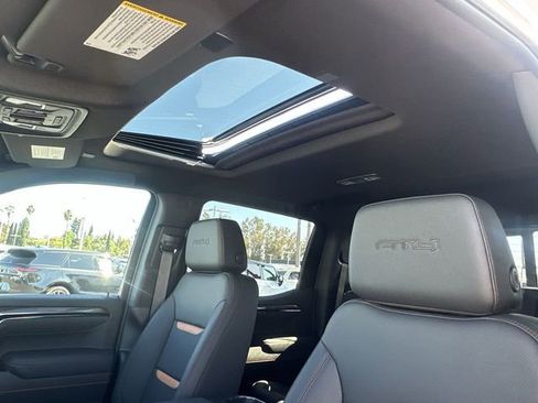 New 2026 GMC Sierra 1500 AT4 w/ AT4 Premium Package AWD/4WD image 19