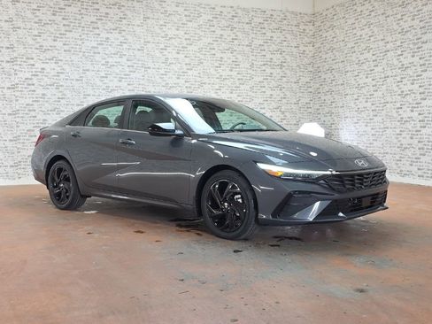 New 2026 Hyundai Elantra SEL Sport Premium FWD image 1