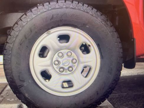 Used 2023 Nissan Frontier S w/ Technology Package image 12