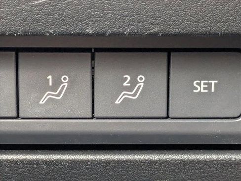 Used 2019 MAZDA MAZDA3 Hatchback w/ Preferred Package image 14