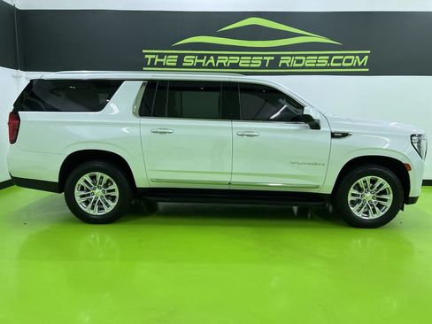 Used 2023 GMC Yukon XL SLT AWD/4WD image 10