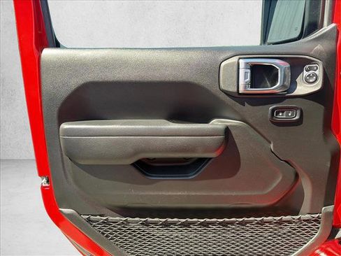 Used 2026 Jeep Wrangler Unlimited Rubicon AWD/4WD image 10
