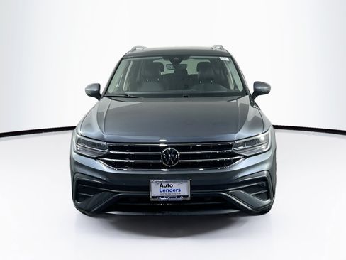 Used 2022 Volkswagen Tiguan SE AWD/4WD image 2