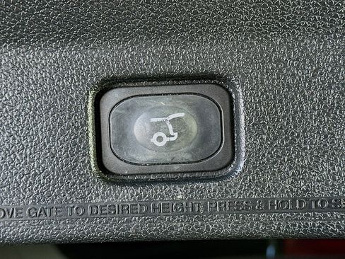 Used 2016 Ford Explorer Sport AWD/4WD image 30