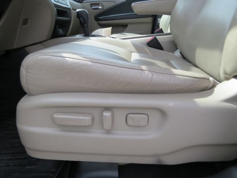Used 2020 Honda Pilot EX-L image 18