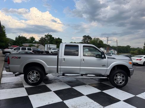 Used 2012 Ford F250 Lariat w/ Lariat Interior Pkg AWD/4WD image 5
