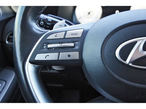 Used 2023 Hyundai Palisade Limited w/ Winter Package image 18