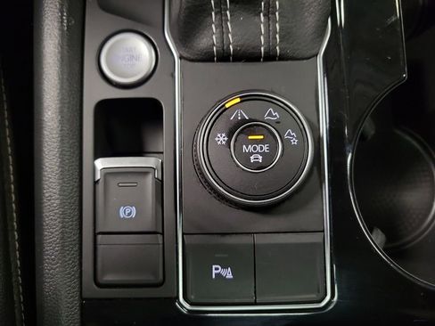 Used 2022 Volkswagen Atlas SEL image 16