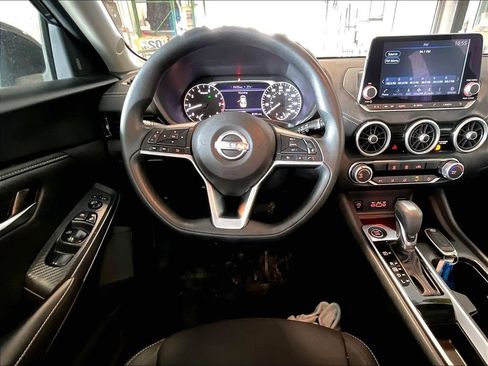 Used 2024 Nissan Sentra SV image 17