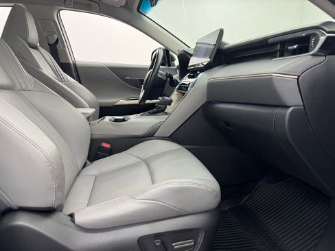 Used 2021 Toyota Venza Limited w/ Advanced Technology Package AWD/4WD image 37