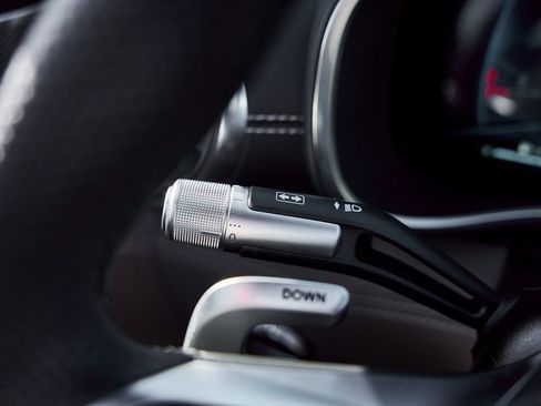 Used 2023 Mercedes-Benz SL 63 AMG 4MATIC image 50