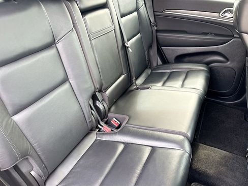 Used 2022 Jeep Grand Cherokee Limited AWD/4WD image 27