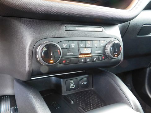 Used 2023 Ford Bronco Sport Outer Banks w/ Tech Package AWD/4WD image 17