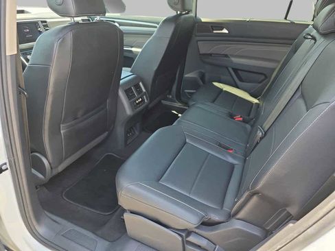 Used 2021 Volkswagen Atlas SE FWD image 15