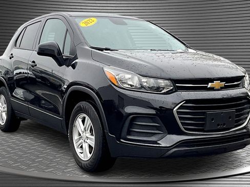Used 2022 Chevrolet Trax LS w/ Tint and Cruise Package image 1