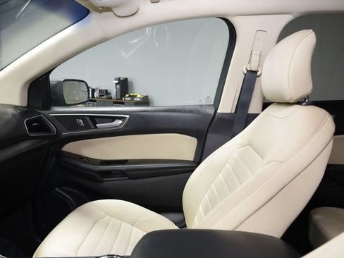 Used 2016 Ford Edge SEL AWD/4WD image 15