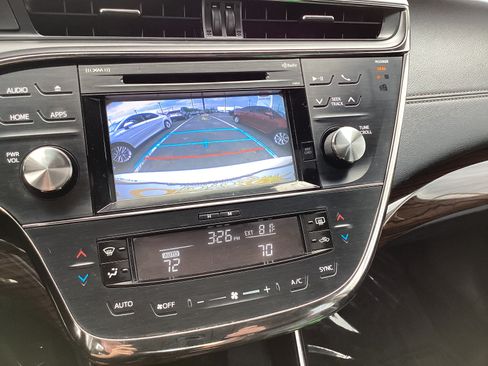 Used 2015 Toyota Avalon XLE Premium FWD image 6