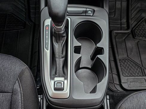 Used 2024 Chevrolet Trax LS w/ LS Convenience Package image 18