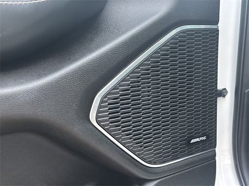 Used 2024 Jeep Grand Cherokee Overland image 24