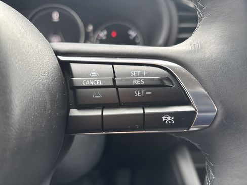 Used 2025 MAZDA MAZDA3 s image 19