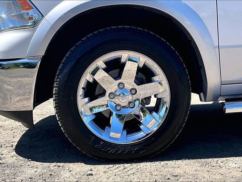Used 2012 RAM 1500 Laramie AWD/4WD image 12
