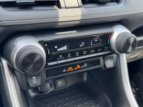 Certified 2023 Toyota RAV4 LE AWD/4WD image 23