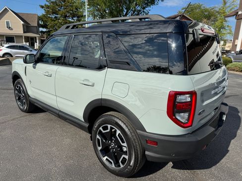 Used 2024 Ford Bronco Sport Outer Banks w/ Tech Package image 3