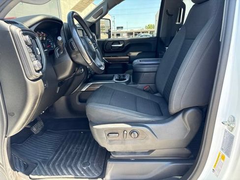 Used 2021 Chevrolet Silverado 2500 LT w/ Convenience Package AWD/4WD image 11
