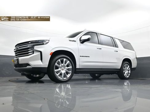 Used 2024 Chevrolet Suburban High Country AWD/4WD image 22