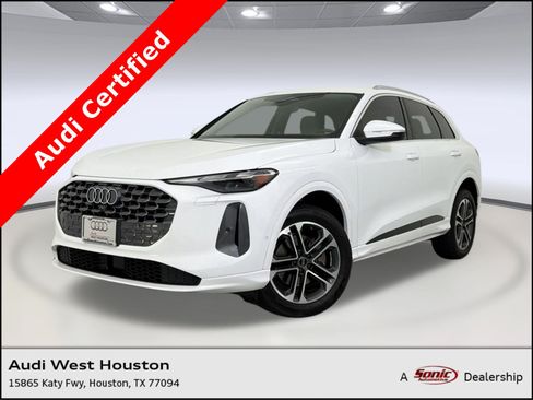 Certified 2025 Audi Q5 Premium w/ Convenience Package AWD/4WD image 1