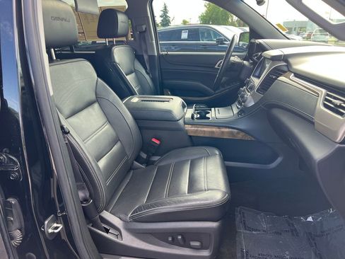 Used 2017 GMC Yukon Denali w/ Open Road Package AWD/4WD image 45