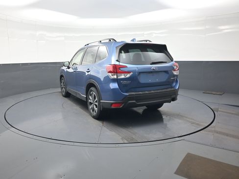 Used 2022 Subaru Forester Limited AWD/4WD image 5