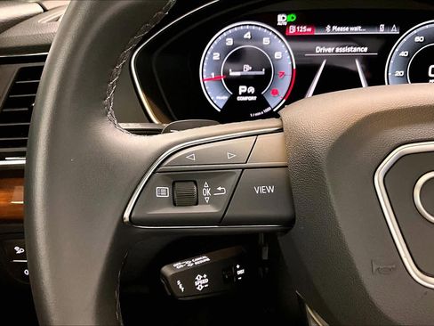 Certified 2023 Audi Q5 2.0T Premium Plus w/ Premium Plus Package AWD/4WD image 24