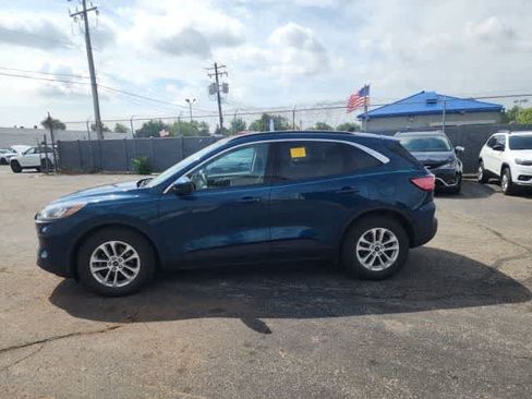 Used 2020 Ford Escape SE FWD image 28