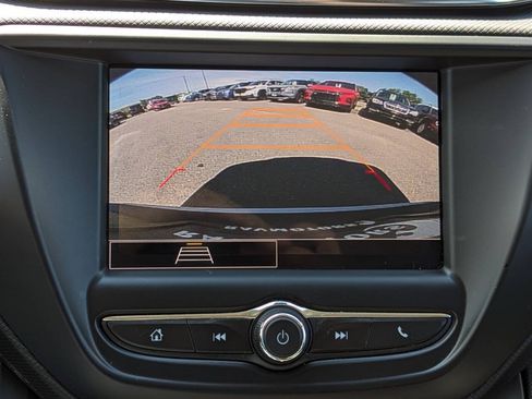 Used 2022 Chevrolet TrailBlazer LT FWD image 21