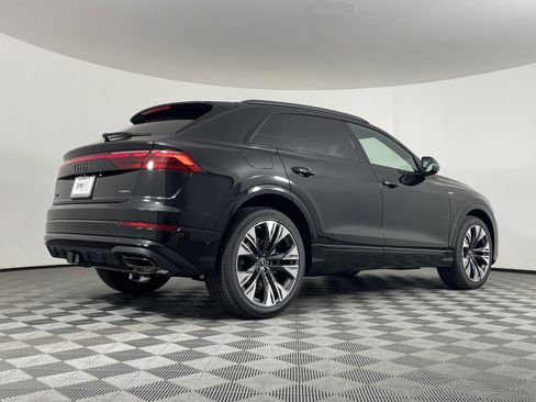 New 2025 Audi Q8 Prestige image 12