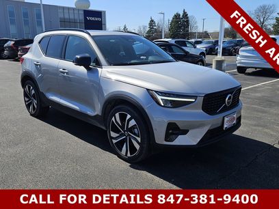 Used 2025 Volvo XC40 B5 Plus