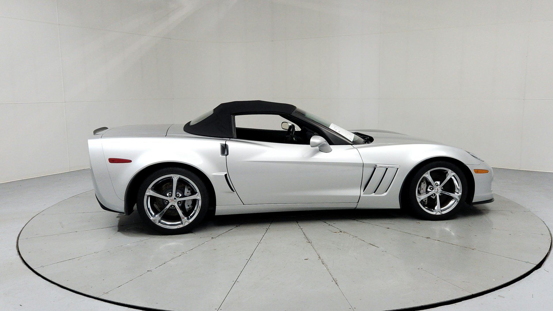 Used 2010 Chevrolet Corvette Grand Sport w/ Preferred Equipment Group RWD image 6