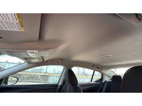 Used 2025 Nissan Sentra SR FWD image 12