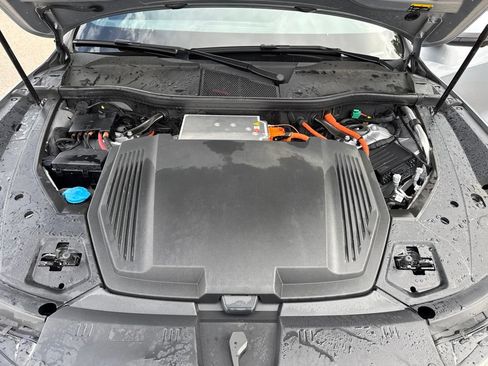 Used 2023 Audi e-tron Premium Plus w/ Premium Plus Package AWD/4WD image 26