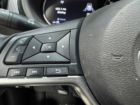 Used 2020 Nissan Kicks SV image 24