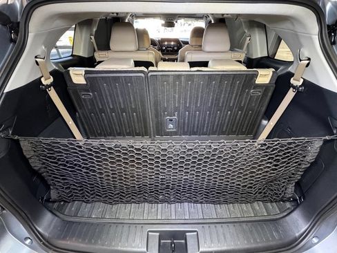 Certified 2024 Toyota Highlander Platinum AWD/4WD image 54