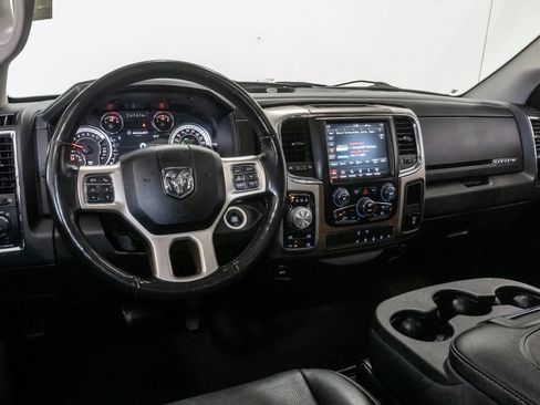 Used 2018 RAM 1500 Laramie w/ Convenience Group AWD/4WD image 7