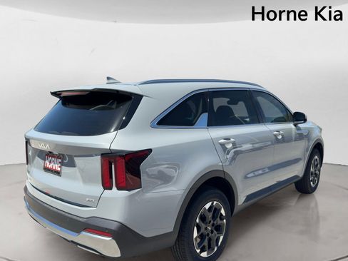 New 2026 Kia Sorento S AWD/4WD image 4