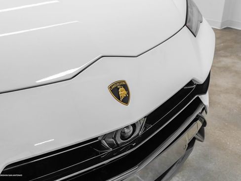 Used 2023 Lamborghini Urus Performante image 14