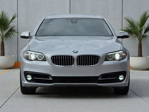 Used 2016 BMW 528i Sedan w/ Driver Assistance Package image 3